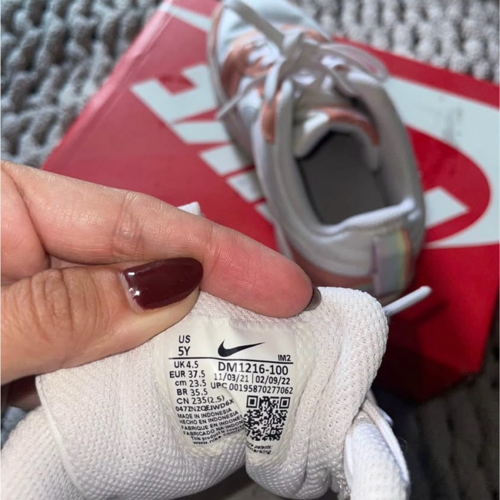 Nike Court Borough Low 2 SE1 Sneakers - Picture 4 of 5